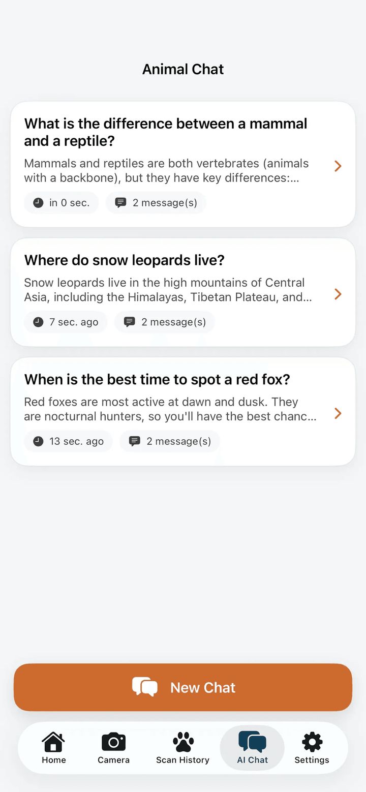 Animal Identifier chat answering questions about snow leopards and red foxes